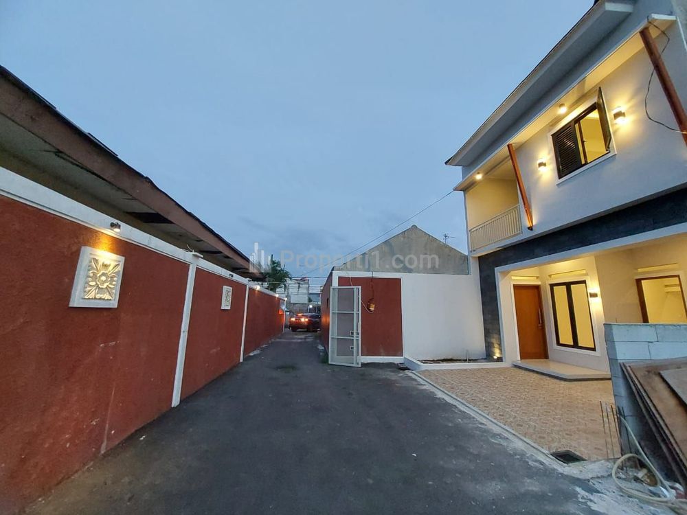 Dijual Rumah Desain Exclusive di Pondok Kelapa Duren Sawit Jakarta Timur