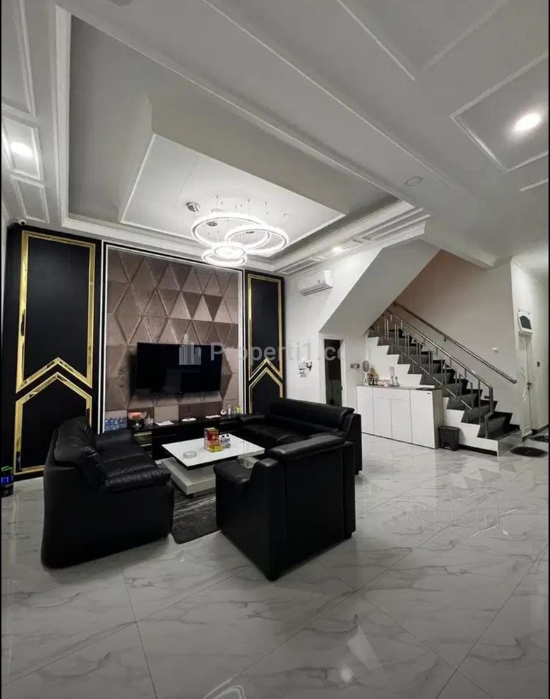 Dijual Rumah Bagus 5 Lantai Semi Furnished di Angke Jakarta Barat