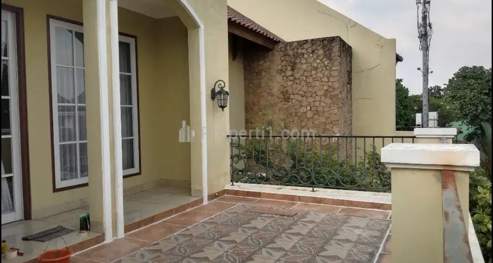 Dijual Rumah Siap Huni Strategis di Permata Timur Pondok Kelapa Duren Sawit Jakarta Timur