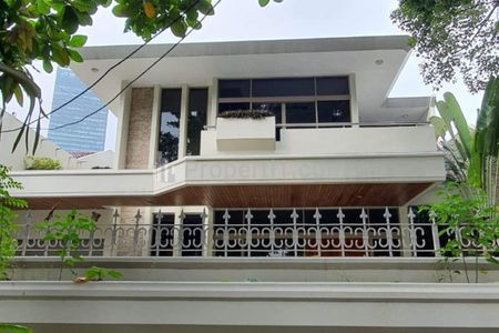 Disewa House at Denpasar Mega Kuningan South Jakarta 5BR - Fully Furnished dan Limited House
