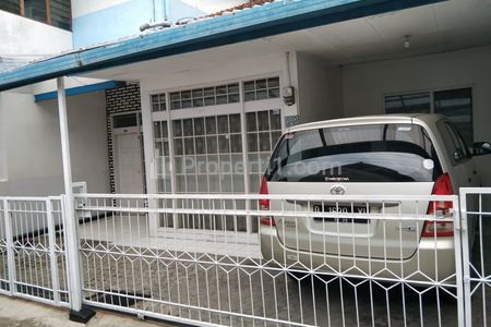 Dijual Cepat Rumah Pribadi Semi Furnished di Sarijadi Bandung - Jalan Cijerokaso 1