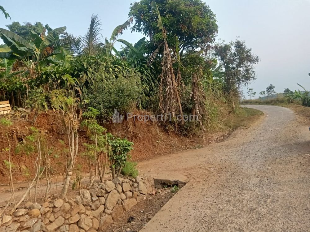 Dijual Tanah Luas 6034 m2 di Pinggir Jalan Alternatif Jonggol, Cikalong Kulon, Kabupaten Cianjur