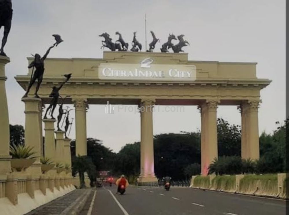 Jalan masuk utama perumahan