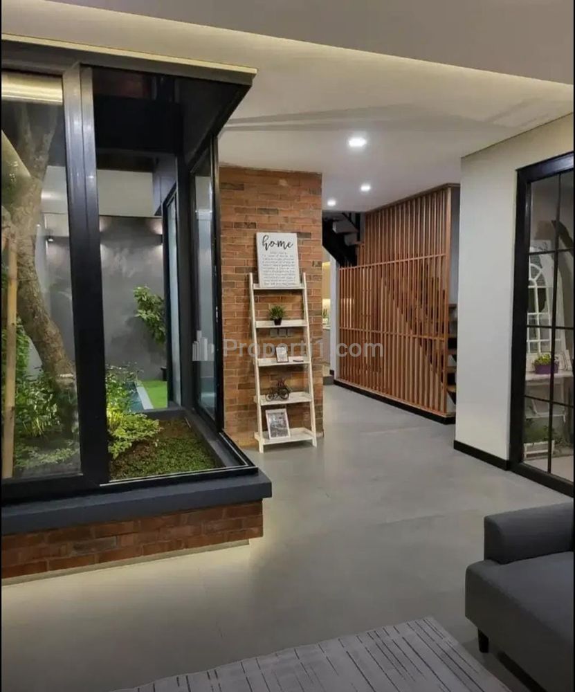 Dijual Rumah Model Minimalis Industrial Brand New di Pondok Indah Jakarta Selatan