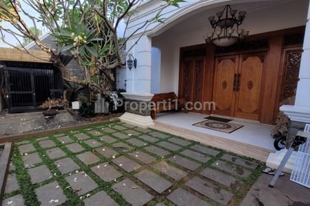 Dijual Rumah American Classic Mewah 2 Lantai di Cibubur Jakarta Timur