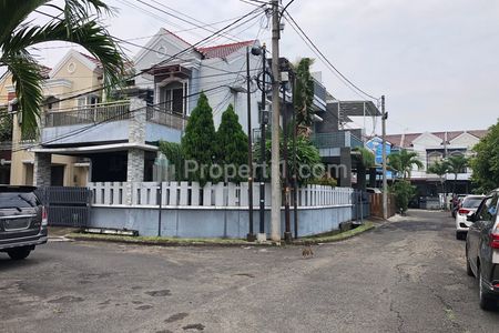 Jual Rumah 2,5 Lantai di Perumahan Taman Semanan Indah Jakarta Barat