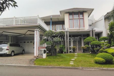 Dijual Rumah Depan Taman 4 Kamar di Kota Wisata Cibubur