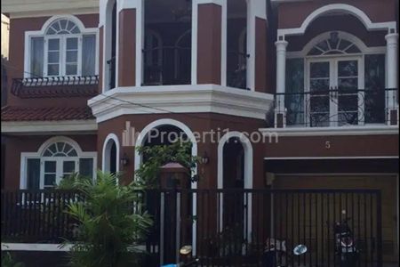 Dijual Rumah 2 Lantai di Komplek Villa Arteri, Kebon Jeruk, Jakarta Barat