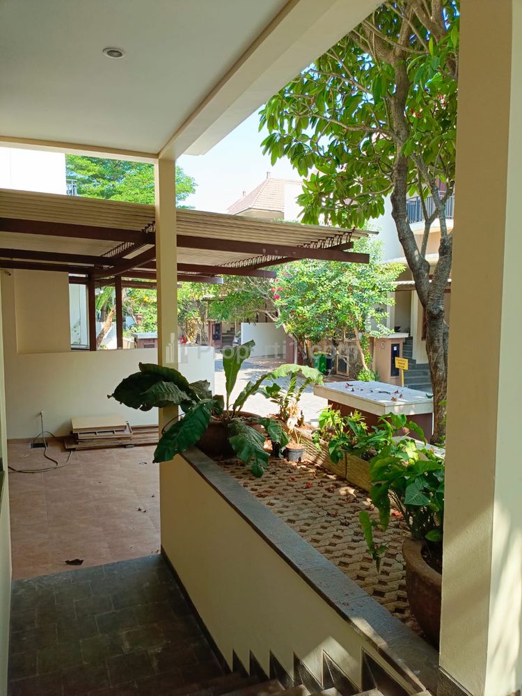Disewakan Rumah Furnished Ada Swimming Pool di Pejaten Jakarta Selatan, dekat ke Pancoran