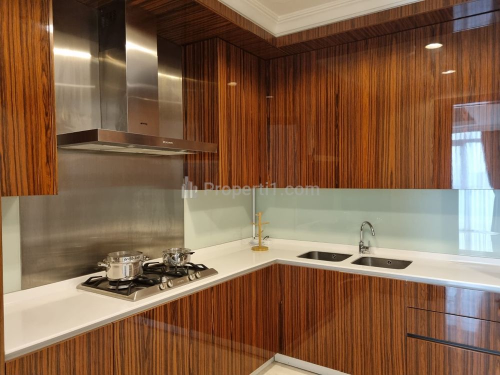 Sewa Apartemen Botanica Simprug Jakarta Selatan - 2+1 BR Furnished Luas 140 m2