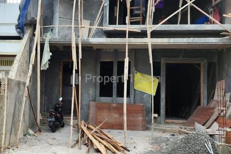 Dijual Rumah Baru 3 Lantai di Taman Permata Buana Jl. Pulau Bidadari - Hadap Selatan