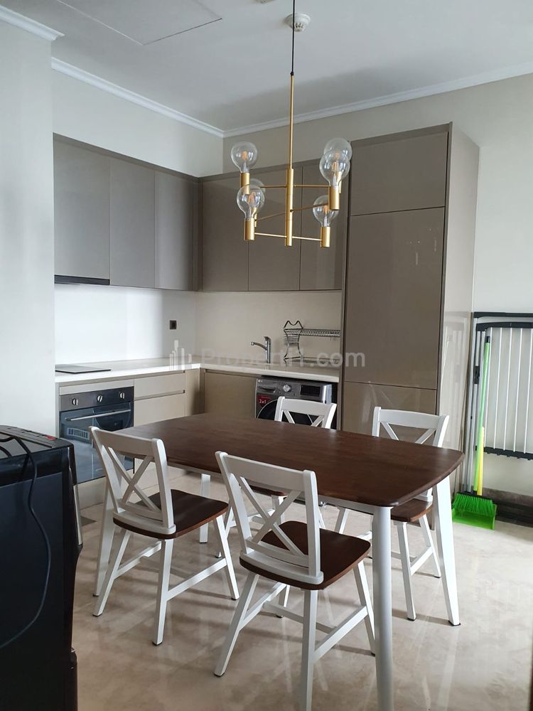 Sewa Apartemen District 8 SCBD Jakarta Selatan - 1 BR Furnished, Best Unit