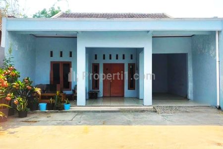 Dijual Rumah 3 Kamar Tidur Siap Huni di Utara Taman Pancasila Karanganyar - Harga 450 Juta Nego