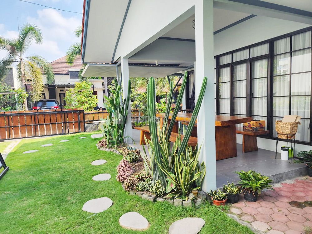 Rumah Dijual di Kota Mataram, dkat RSUD Provinsi NTB, Pasar Abian Tubuh, Lotte Grosir Mataram, Transmart Mataram, Mataram Mall