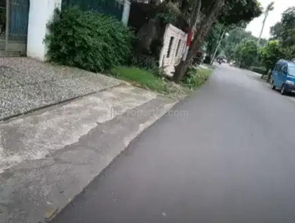Dijual Rumah 2 Lantai dengan Tanah Luas di Cilandak Jakarta Selatan - Luas Tanah 1900 m2