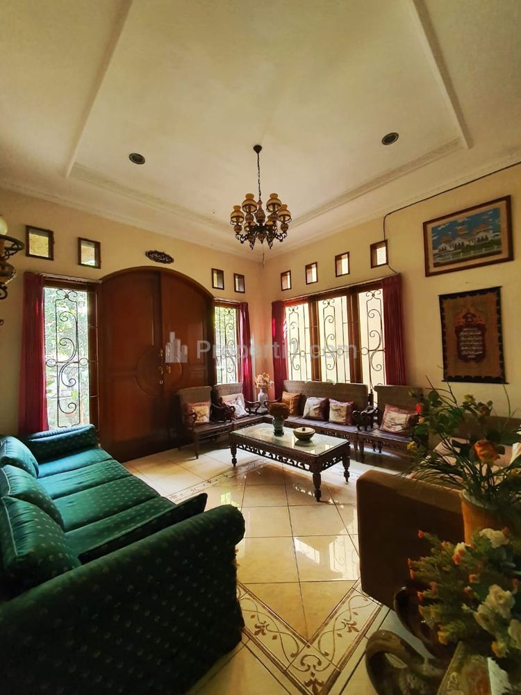 Rumah Dijual dalam Komplek Megapolitan Blok H Cinere Estate  - 3 Kamar Tidur