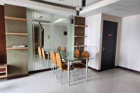 Sewa Apartemen Cosmo Mansion Thamrin City - 3 Bedroom Full Furnished, dekat Grand Indonesia dan Pasar Tanah Abang - Kode 0260
