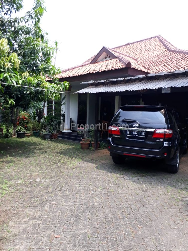 Dijual Rumah dan Tanah di Ciputat Dekat Stasiun MRT