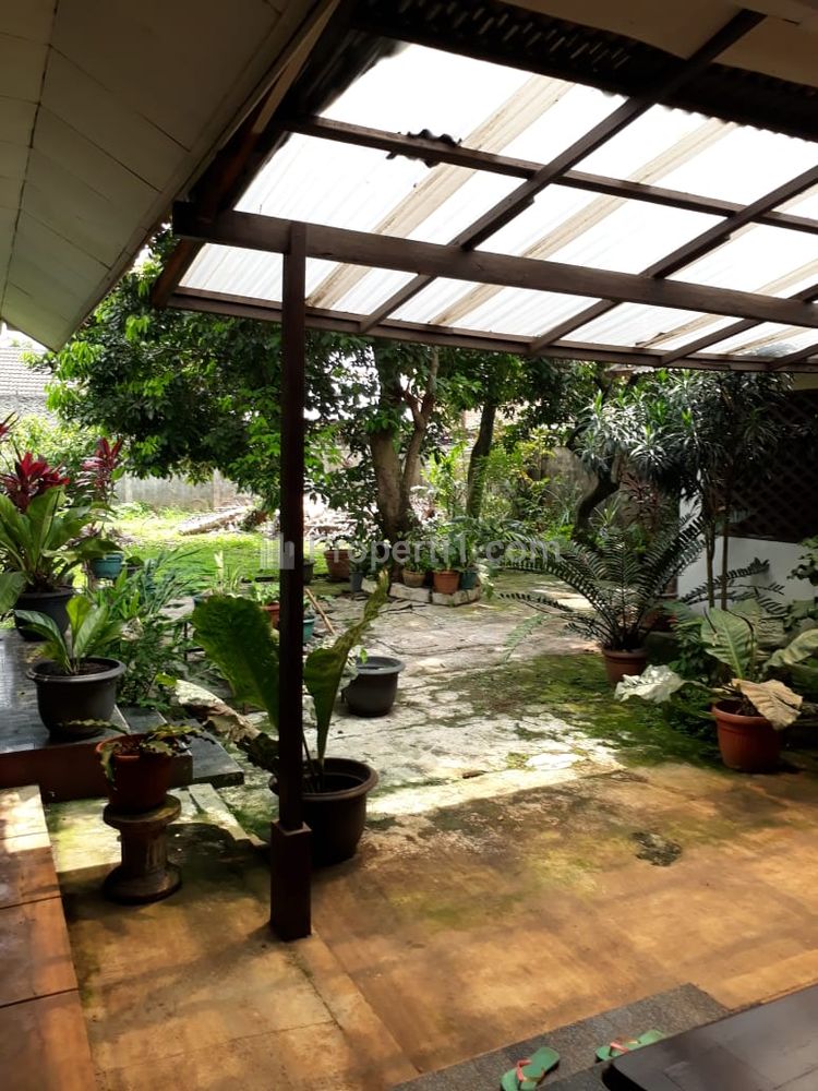 Dijual Rumah dan Tanah di Ciputat Dekat Stasiun MRT