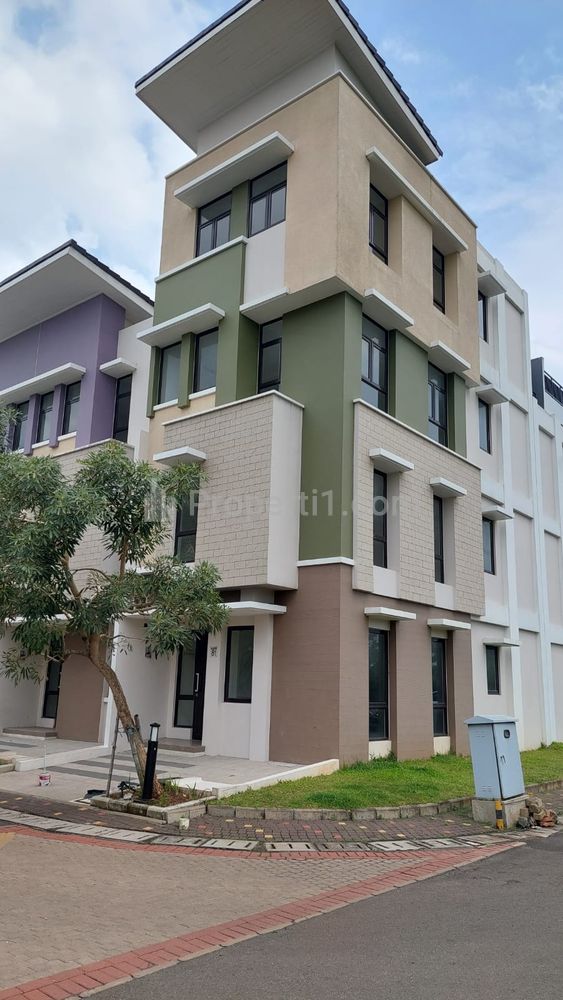 Dijual Kost Alloggio 3 Lantai di Summarecon Serpong