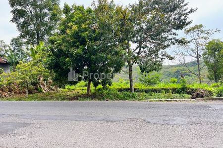 Dijual Tanah View Kebun Teh di Jalan Raya Kemuning, Ngargoyoso, Karanganyar - Luas 98 m2