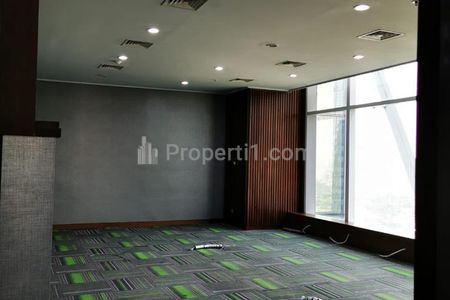 Sewa Ruang Kantor (Office Space) Bagus di Equity Tower SCBD - Luas 334 m2 Semi Furnished