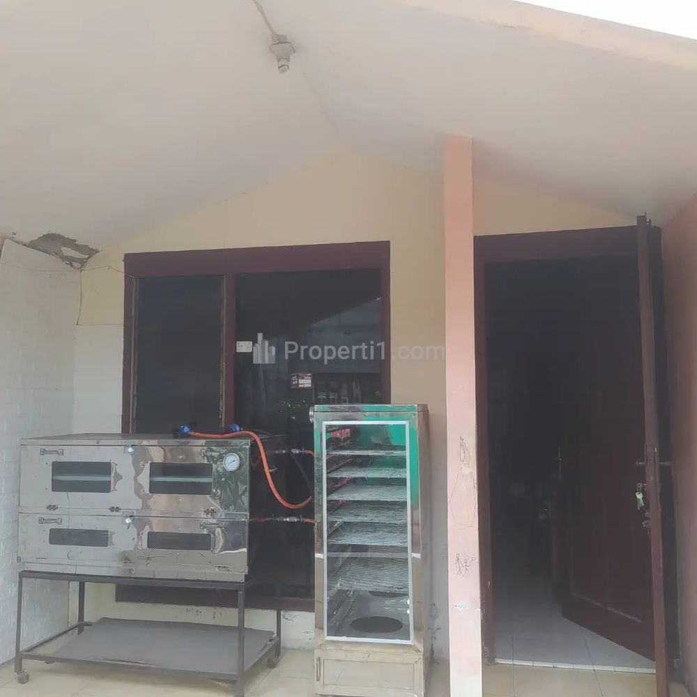 Jual Rumah 1.5 Lantai 3 Kamar di Perumahan Daan Mogot Estate Jakarta Barat