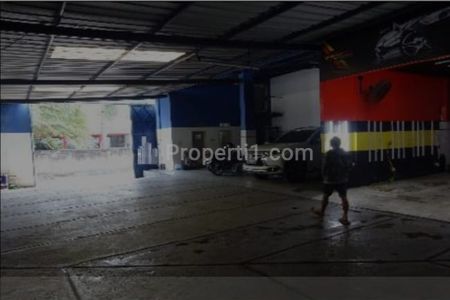 Dijual Tempat Usaha Bengkel 2 Lantai di Jl. Adi Sucipto, Laweyan, Surakarta, Jawa Tengah