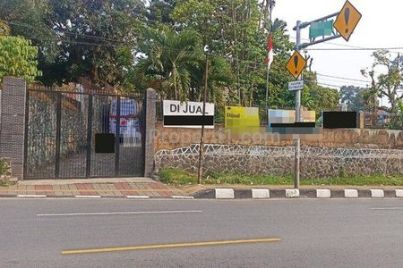 Jual Villa  di Jalan Raya Puncak Bogor Mega Mendung