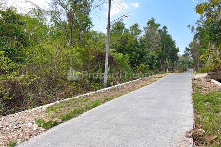 Dijual Tanah dekat Kawasan Industri di Kebakkramat, Karanganyar, Jawa Tengah - Luas 2.745 m2