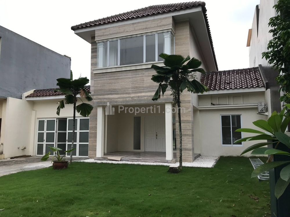 Dijual Rumah Asri dan Sejuk di Cluster Lavender Gading Serpong Tangerang - Hadap Selatan