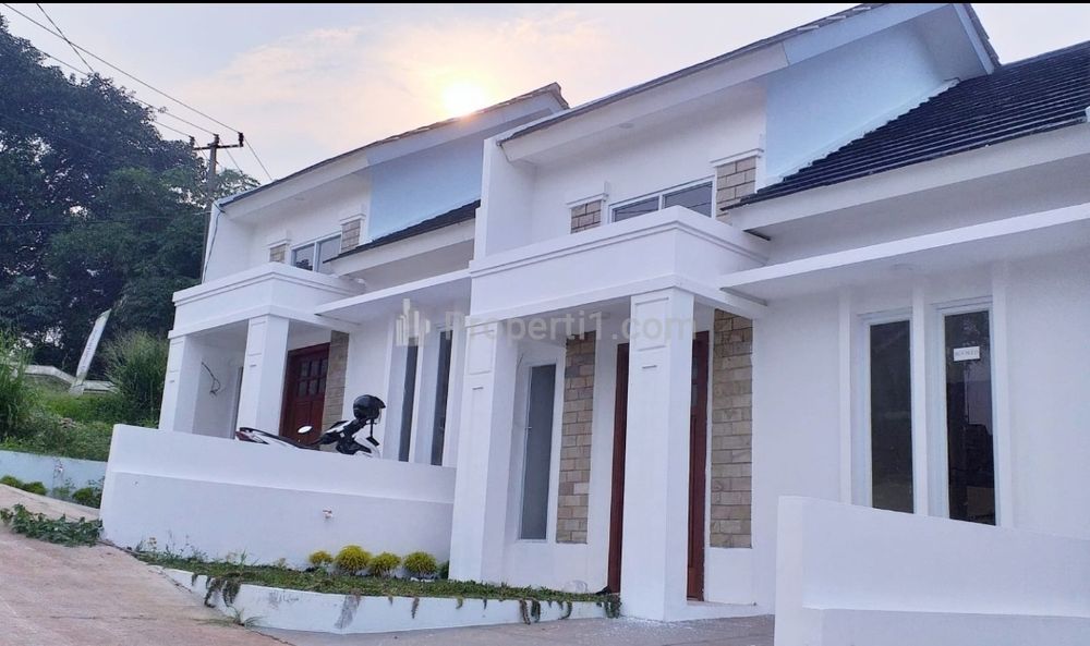 bagian depan rumah
