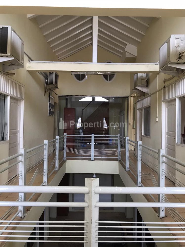Jual Rumah Kost 15 Kamar Tidur di Tebet Jakarta Selatan - Kode 0343