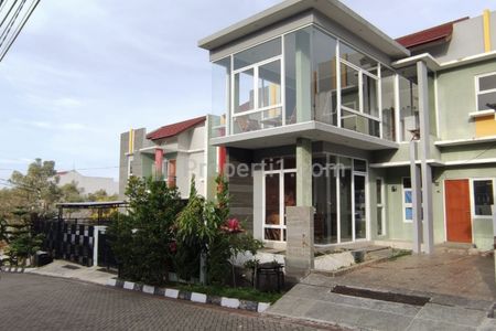 Dijual Cepat Rumah dengan Udara Sejuk di Perumahan Puri Melia Garden - Jambudipa, Cisarua, Kabupaten Bandung Barat