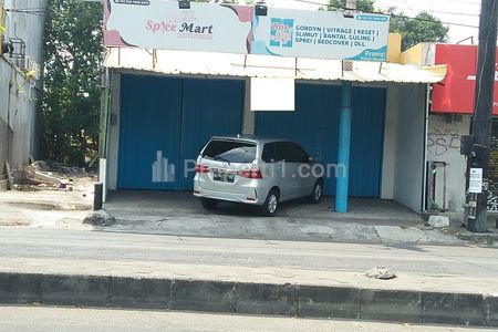 Sewa Ruko di Gejayan Caturtunggal Depok Sleman, Daerah Bisnis, Dekat Kampus, Strategis, Bagus untuk Usaha