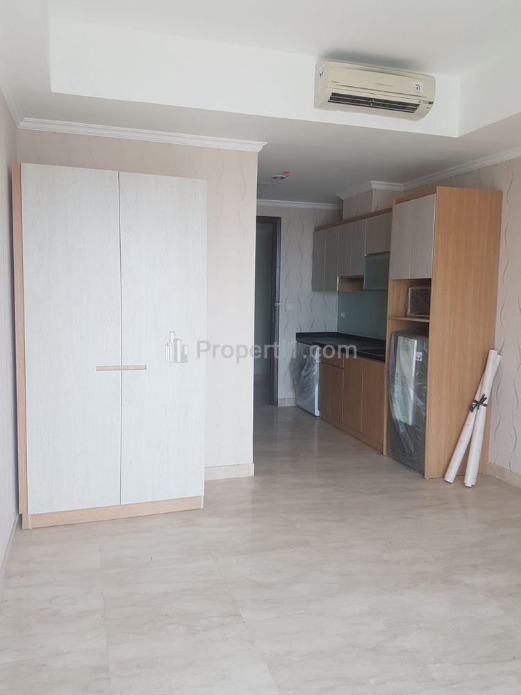 Apartemen Menteng Park Dijual Type Studio Semi Furnished, dekat RSCM dan Taman Ismail Marzuki