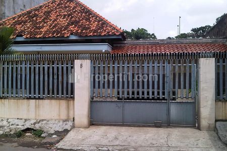 Jual Rumah Tua Hitung Tanah di Otista Jatinegara Jakarta Timur - Luas Tanah 466 m2