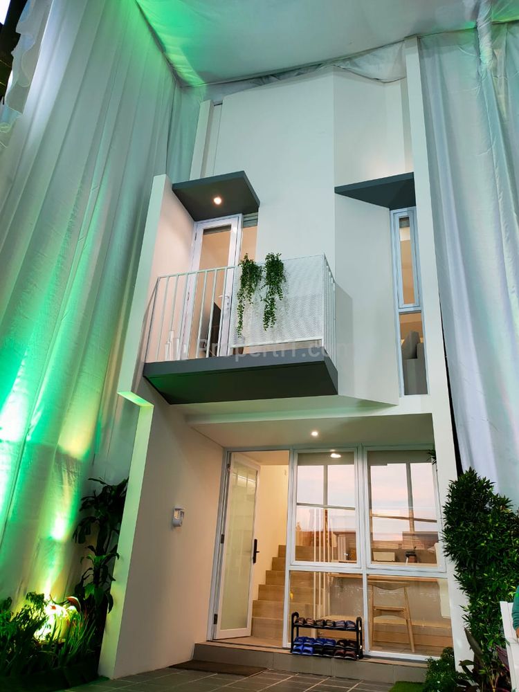 Dipasarkan Rumah Flathouse Myza Siap Huni di BSD City Tipe 3x10