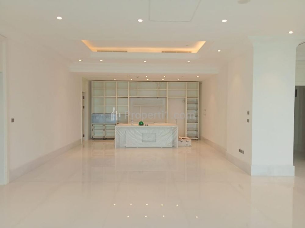 For Sale Apartment The St Regis 3BR Fully Furnished