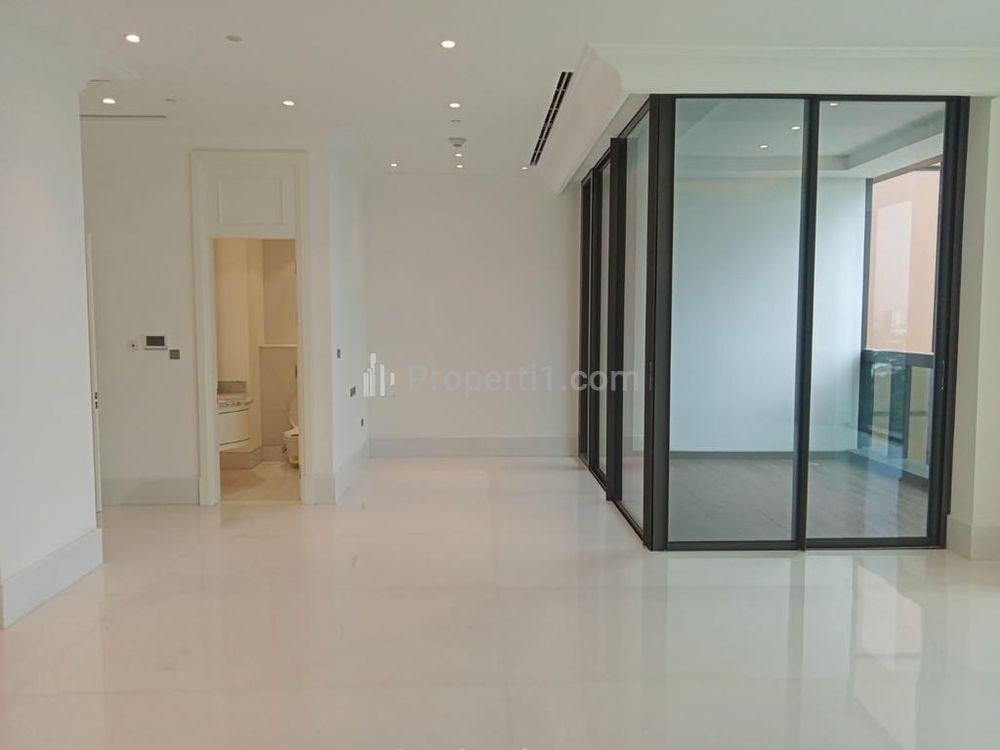 For Sale Apartment The St Regis 3BR Fully Furnished