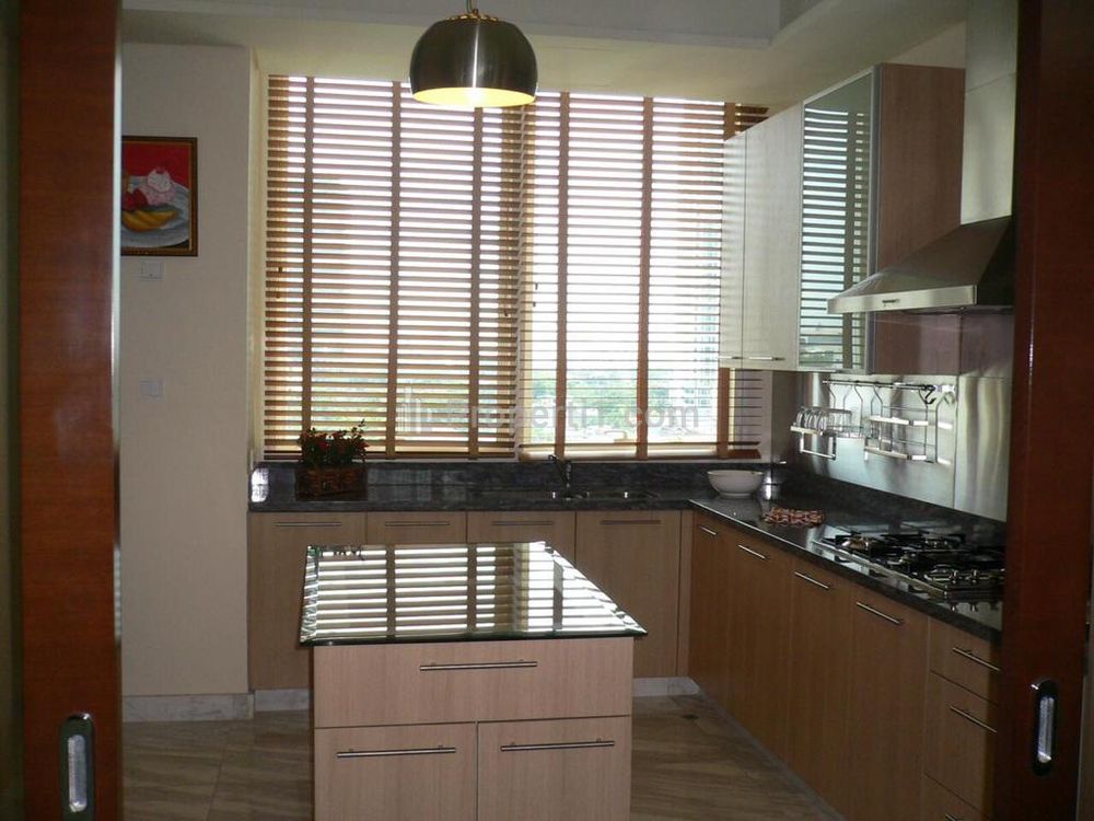 Jual Apartemen The Peak Sudirman Tower Regis Lantai Rendah - 3+1 BR Full Furnished Private Lift
