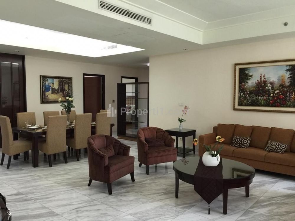Jual Apartemen The Peak Sudirman Tower Regis Lantai Rendah - 3+1 BR Full Furnished Private Lift