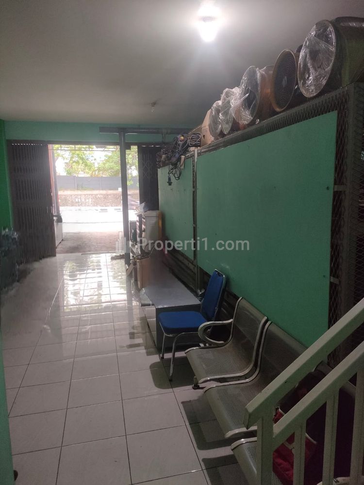 Dalam Ruko Lantai 1, Masih Kondisi Terdapat Alat-alat PT Rivan Pratama Energi
