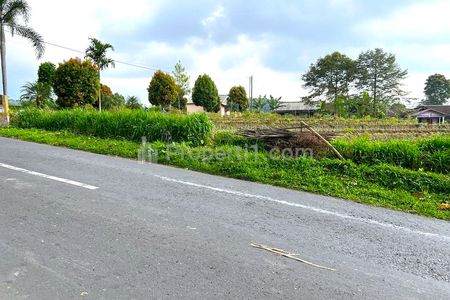 Dijual Tanah Strategis di Kemuning Karanganyar - Cocok untuk Buka Resto