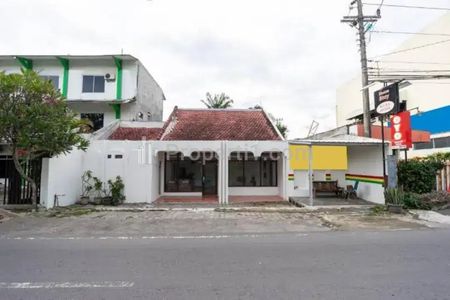 Dijual Hotel Kost Aktif 2 Lantai di Manguwoharjo Kabupaten Sleman