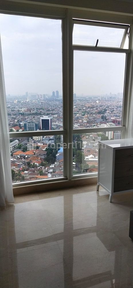 Apartemen Menteng Park Disewakan di Cikini Jakarta Pusat - 2 BR Full Furnished