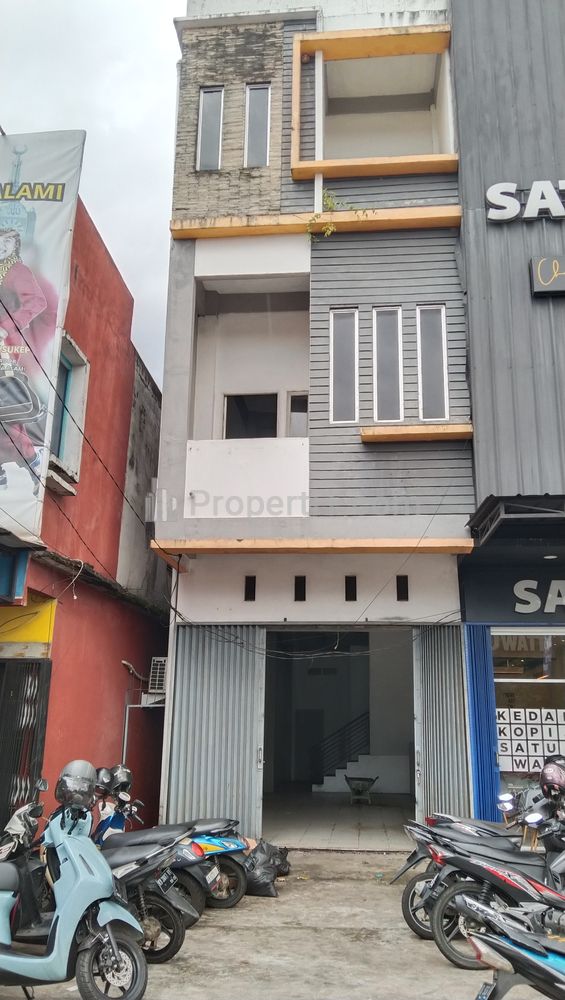 Dijual Ruko 3,5 Lantai Siap Pakai di Danau Sentarum Pontianak, Kota Pontianak