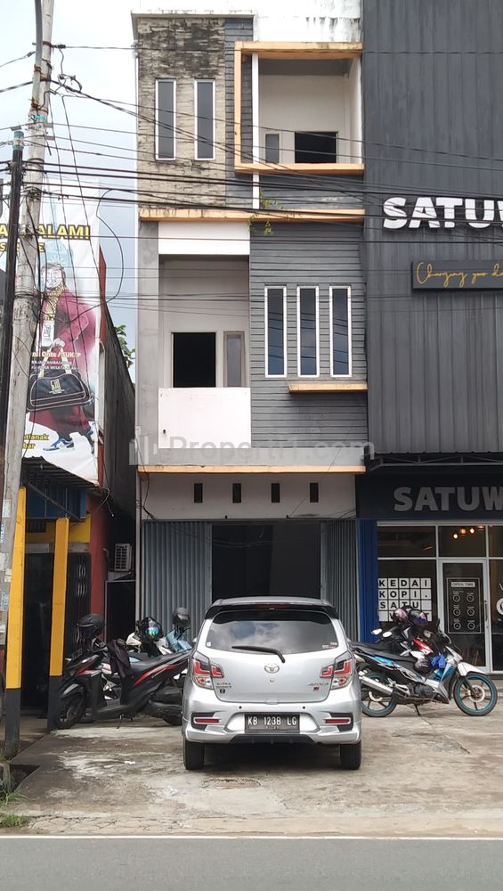 Dijual Ruko 3,5 Lantai Siap Pakai di Danau Sentarum Pontianak, Kota Pontianak