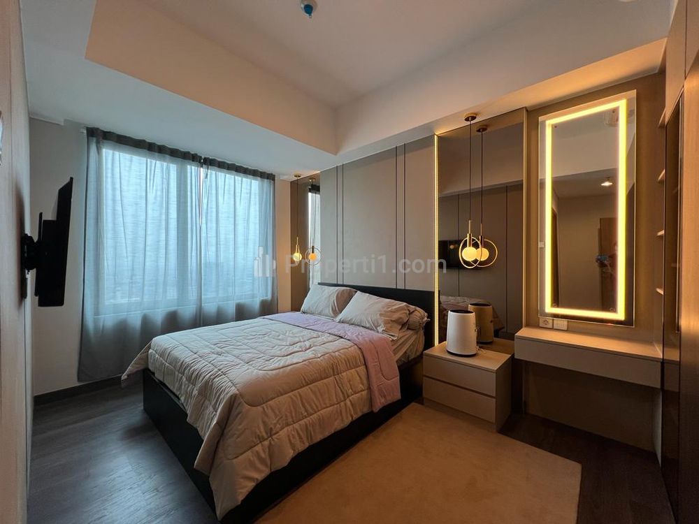 For Rent Apartment Southgate Residence Type 2 BR Fully Furnished, near AEON Mall Tanjung Barat, Lenteng Agung, and TB Simatupang