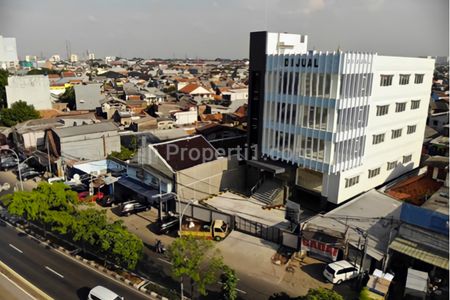 Dijual Gedung Office Graha Pramuka di Jl. Pramuka Matraman Jakarta Timur, 5 Lantai, Luas 759m2